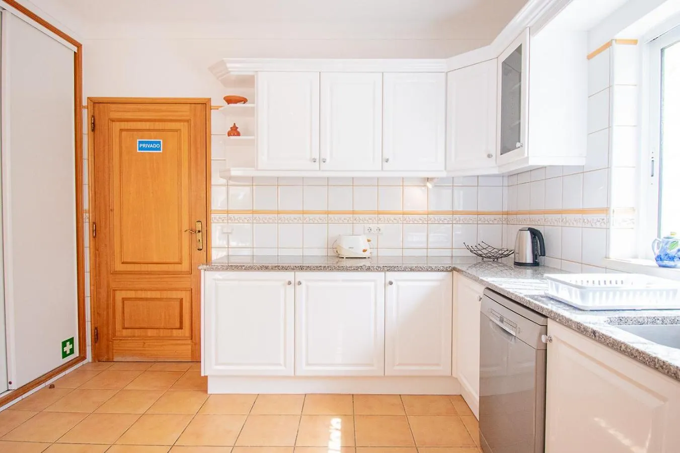 Villa La Pausa - Serene 3-Bedroom Retreat With Heated Pool Carvoeiro  Carvoeiro (Lagoa)
