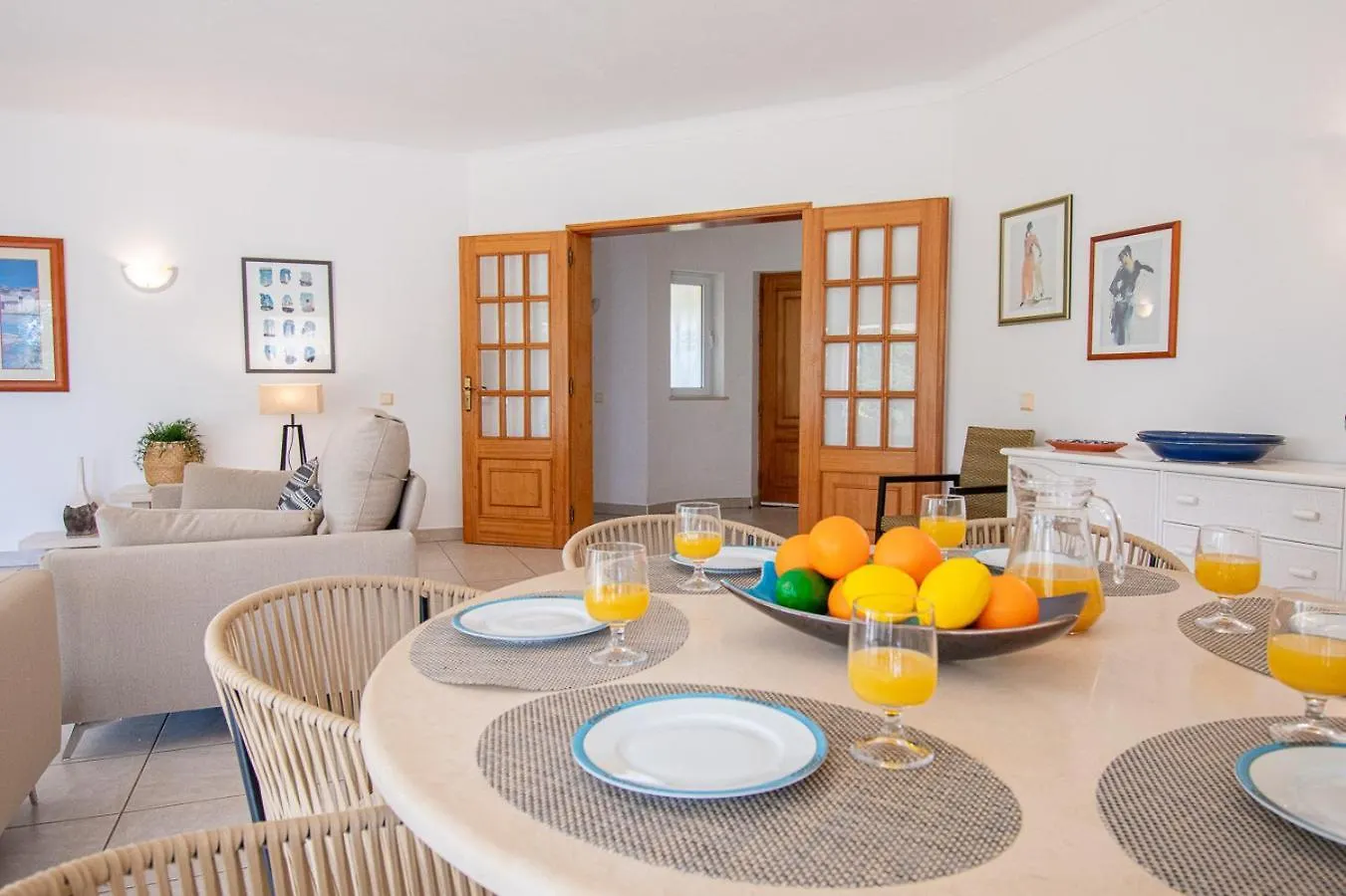 Villa La Pausa - Serene 3-Bedroom Retreat With Heated Pool Carvoeiro
