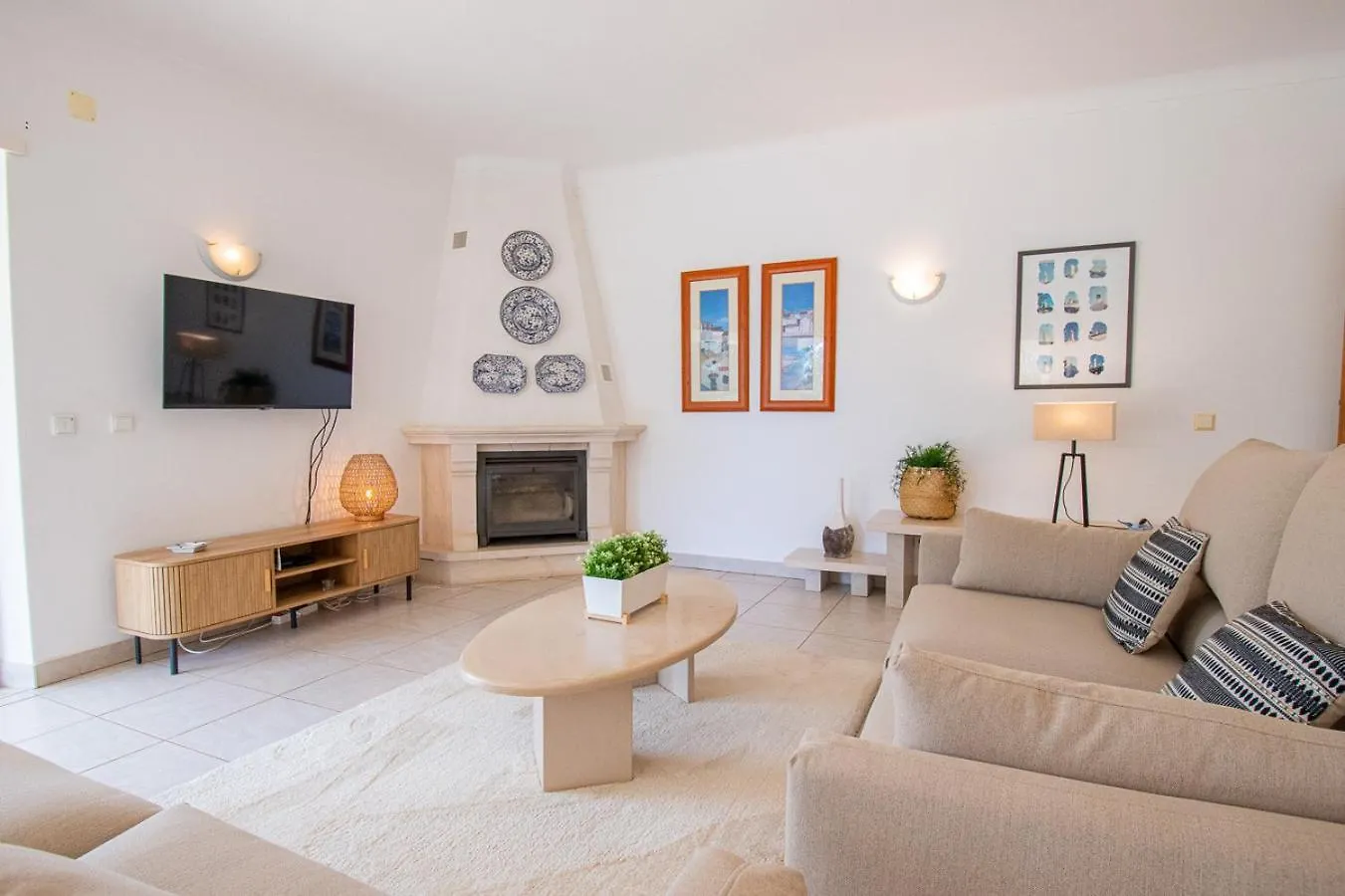 Villa La Pausa - Serene 3-Bedroom Retreat With Heated Pool Carvoeiro  Carvoeiro (Lagoa)